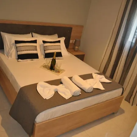 Liri's * Καλαμάκι