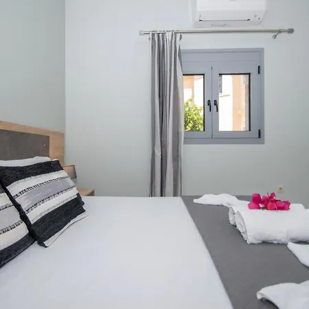 Liri's * Καλαμάκι